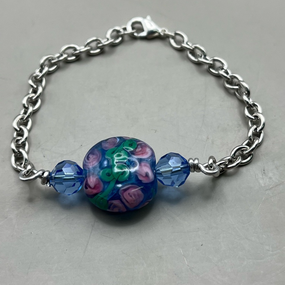 Chic Silver Tone and Blue Lampwork Beaded Bracelet -Pink Floral Art Glass